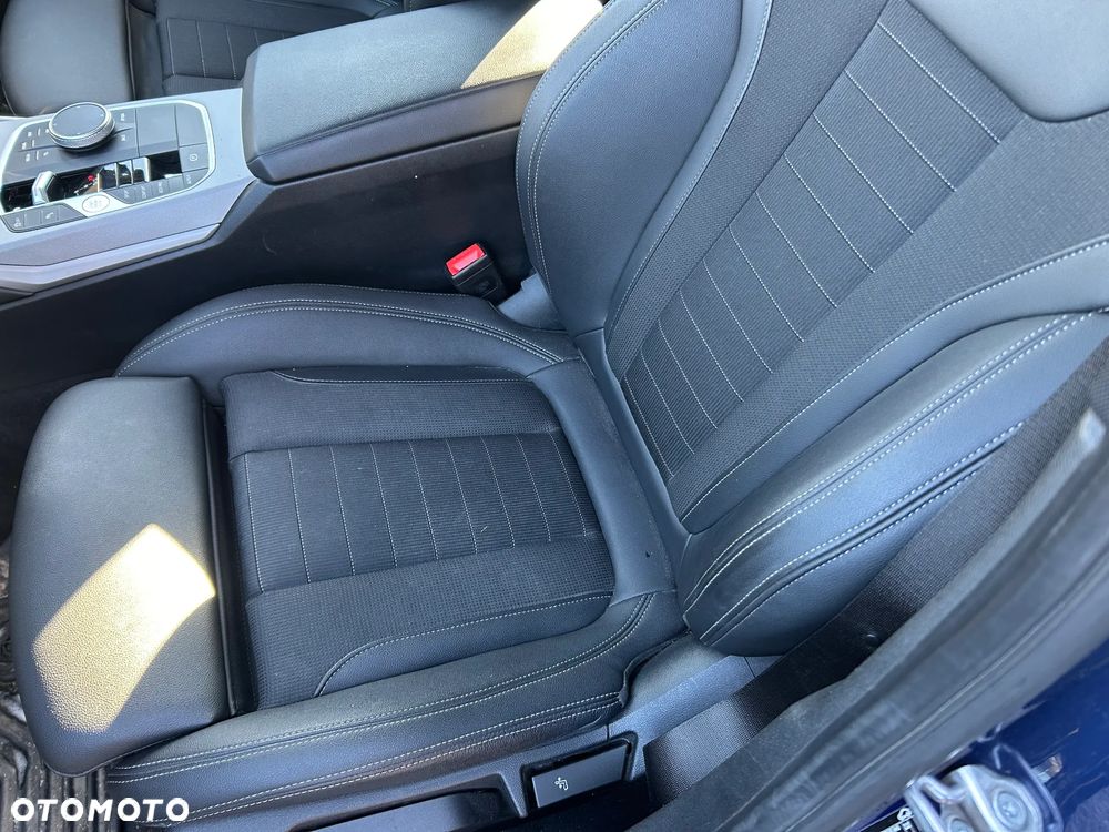 BMW Seria 3 320d Sport Line Shadow - 14