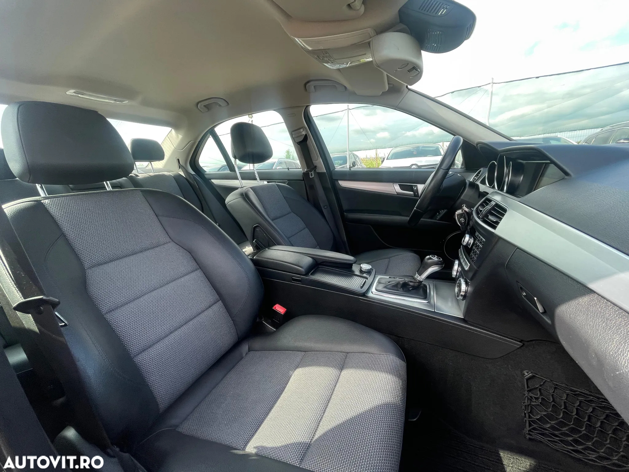 Mercedes-Benz C 250 (BlueTEC) d 4Matic T 7G-TRONIC Exclusive - 27