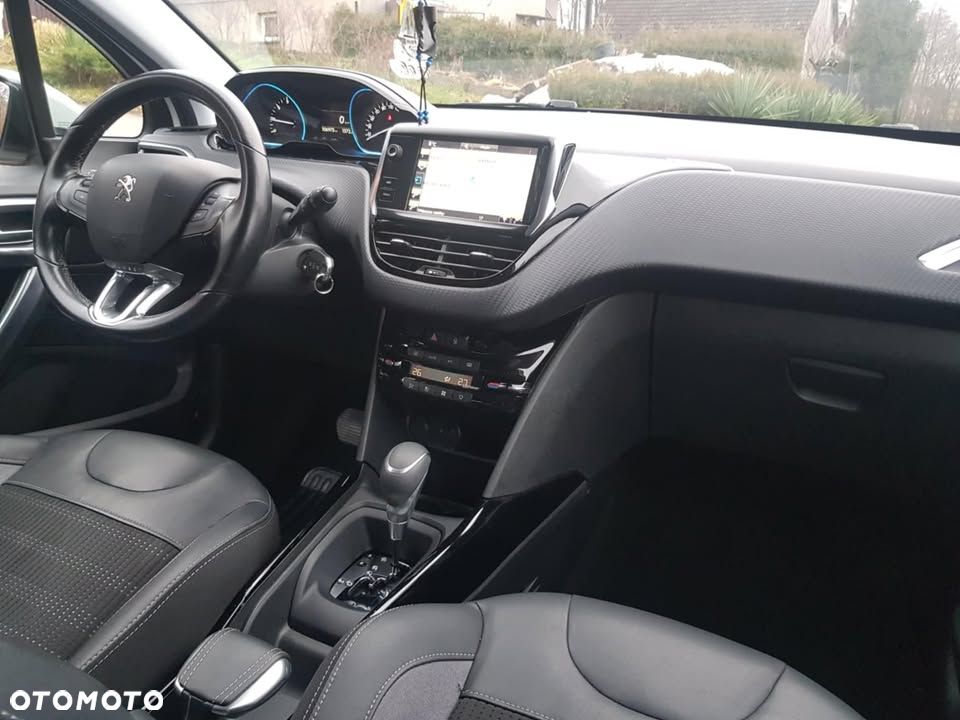 Peugeot 2008 PureTech 110 Stop&Start EAT6 Crossway - 11