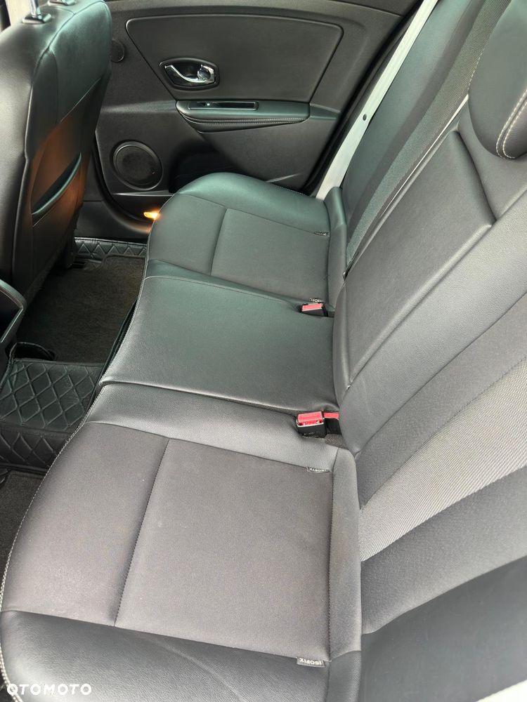 Renault Megane - 23