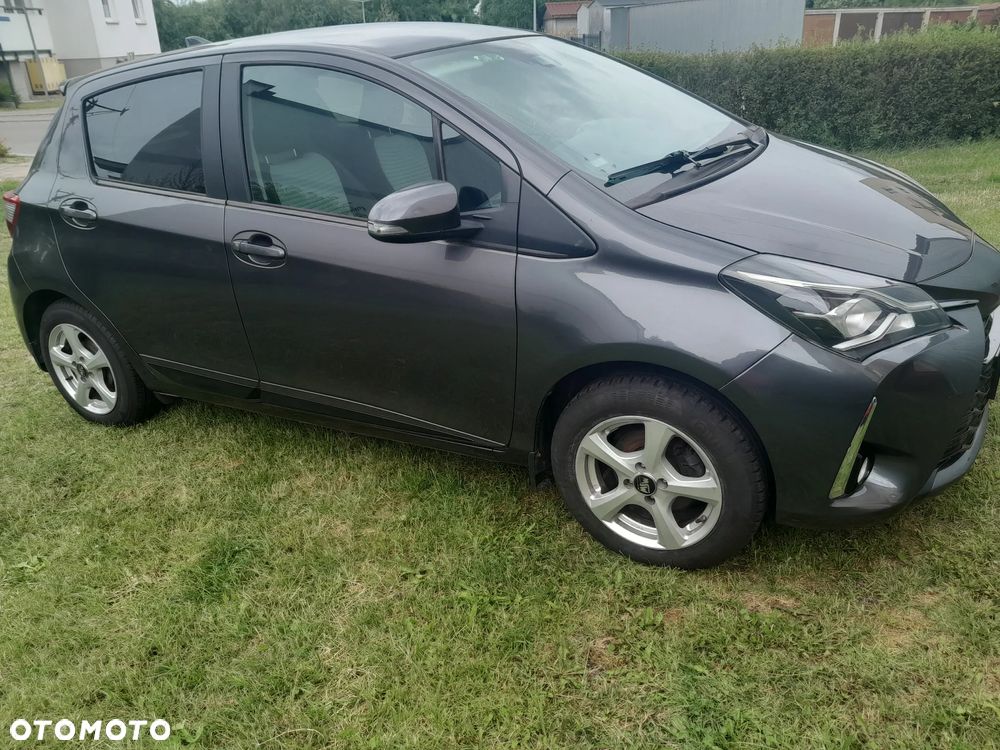 Toyota Yaris - 7