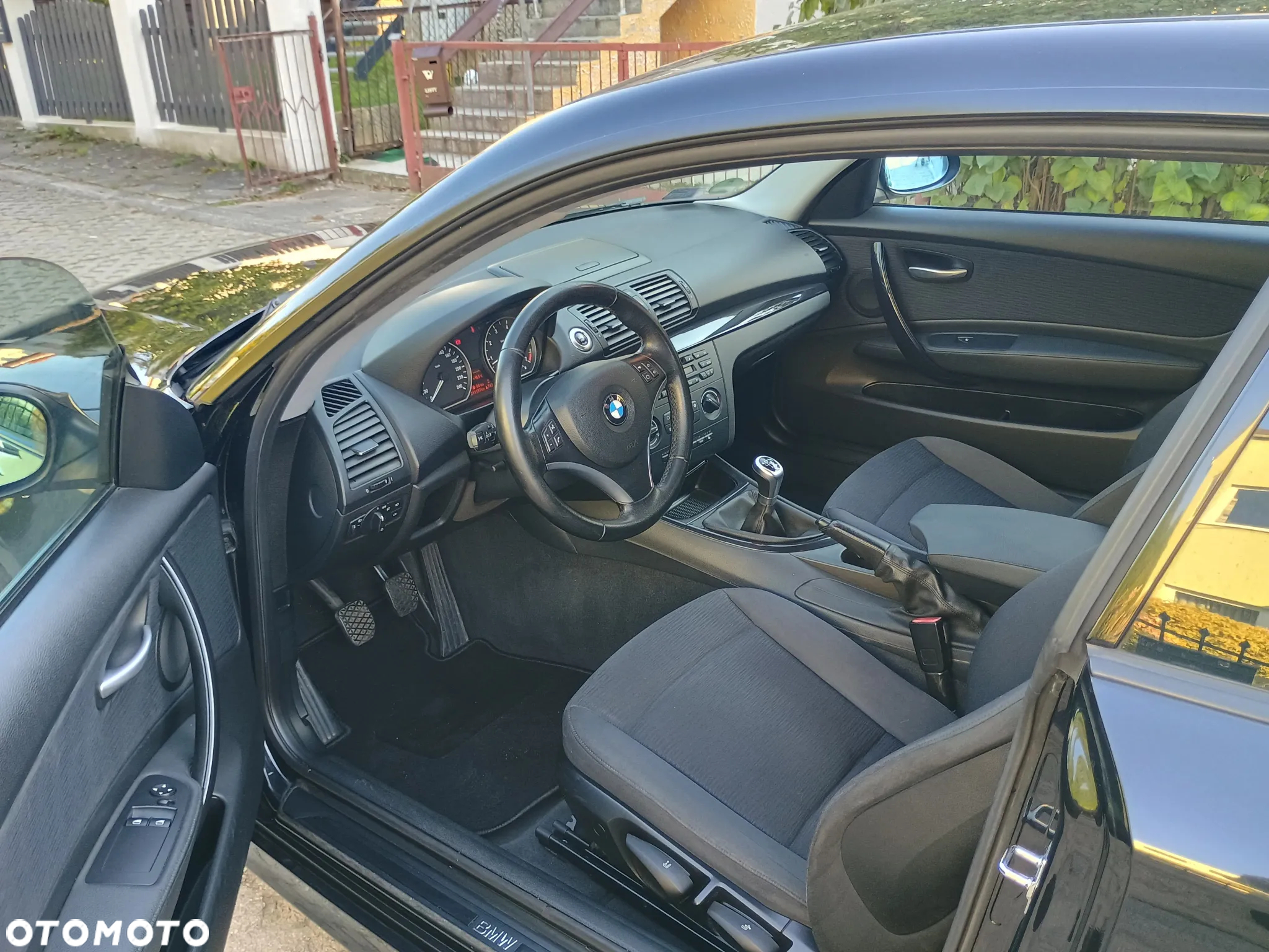 BMW Seria 1 116i - 13