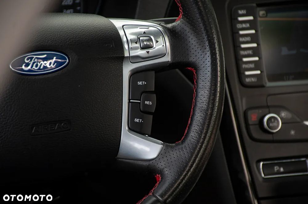 Ford Mondeo SW 2.0 EcoBoost Titanium S - 34