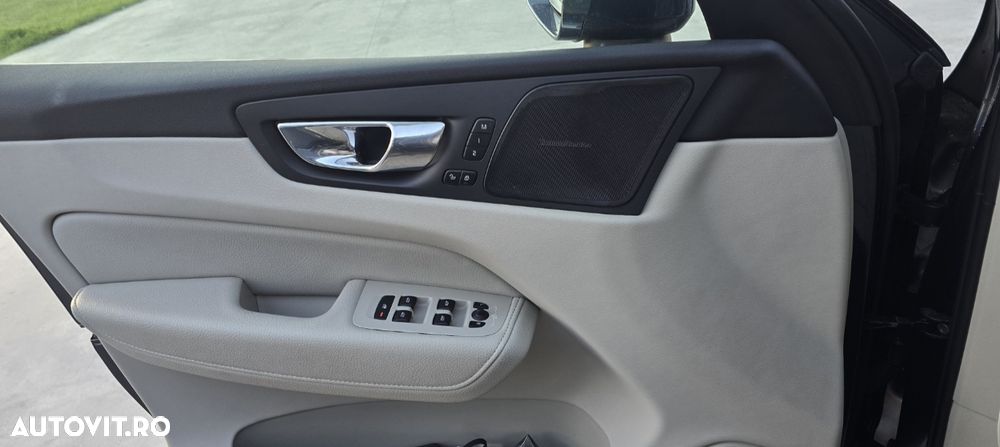 Volvo XC 60 Recharge T6 Twin Engine eAWD Inscription Expression - 39