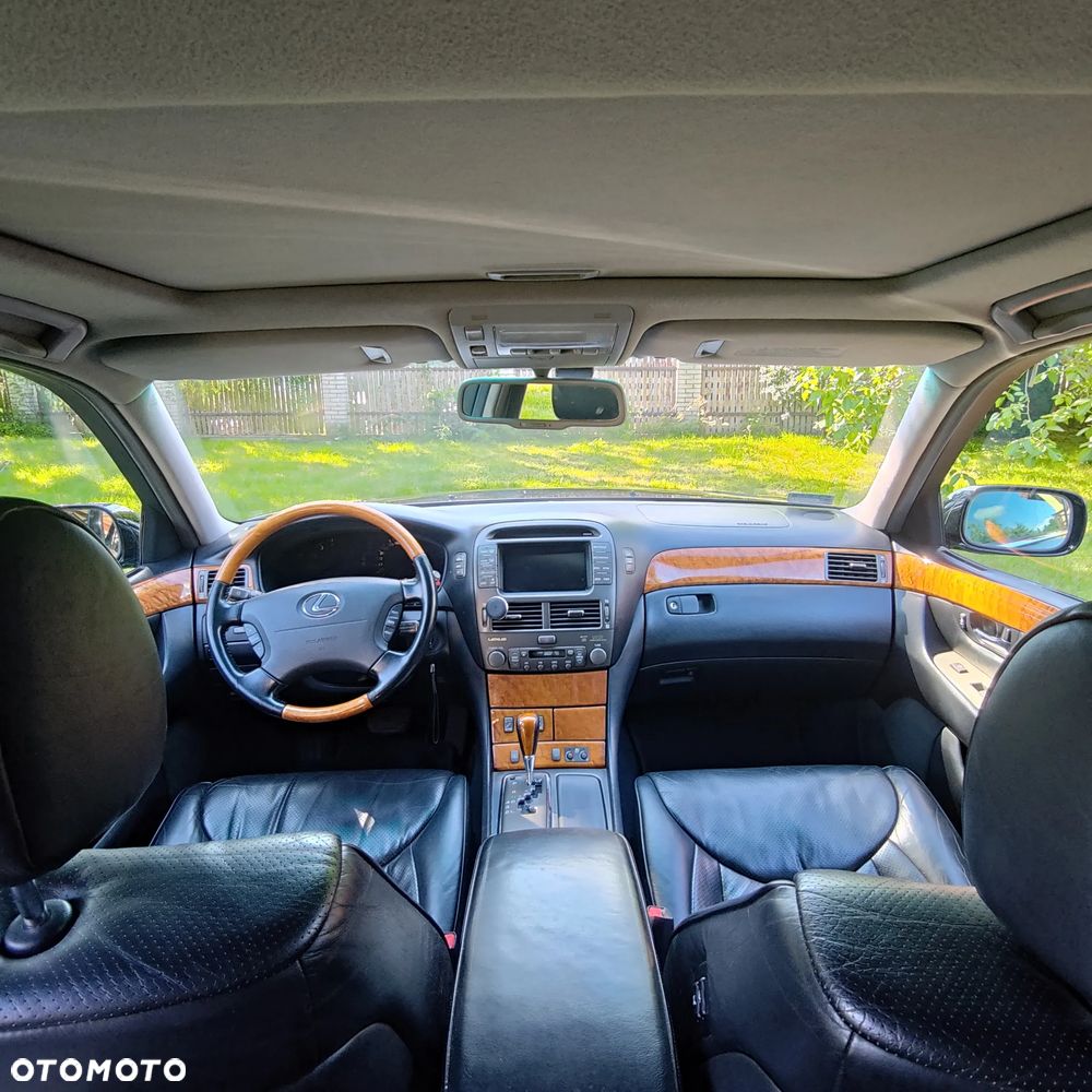 Lexus LS Standard - 17