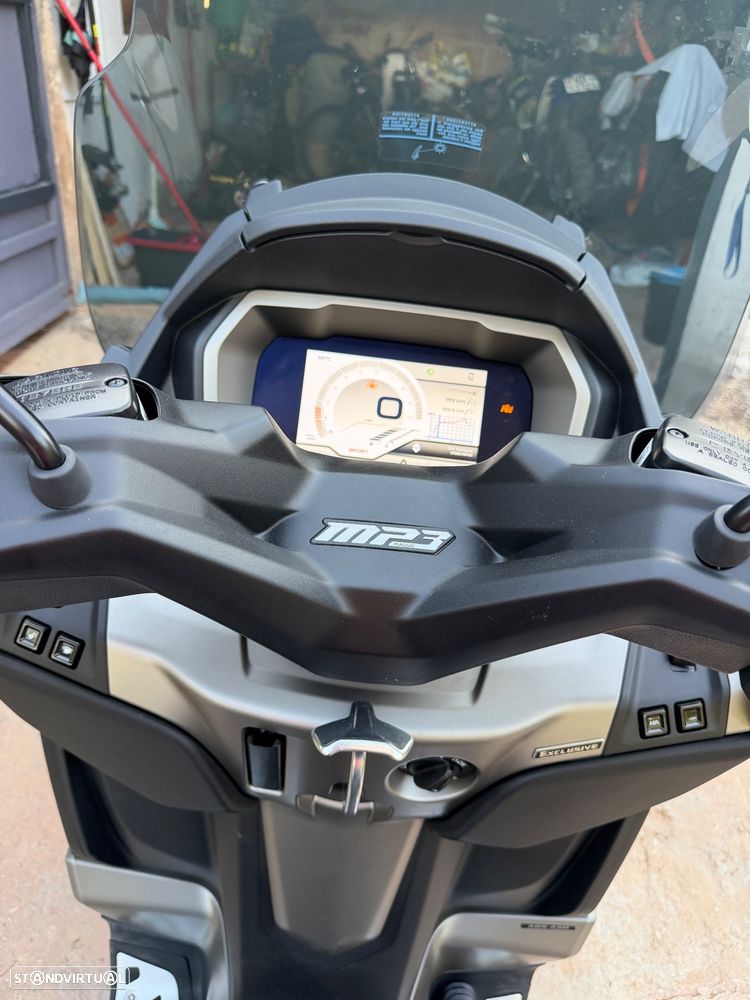 Piaggio MP3 - 9