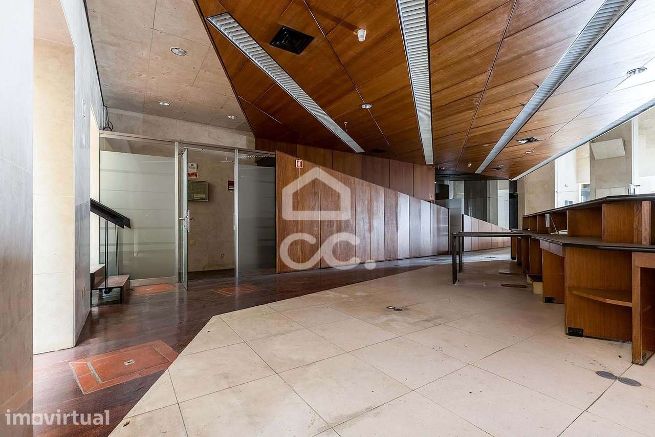 Edifício de Serviços de 336 m² c/ Dois Pisos | Cuba, Beja - Grande imagem: 5/26
