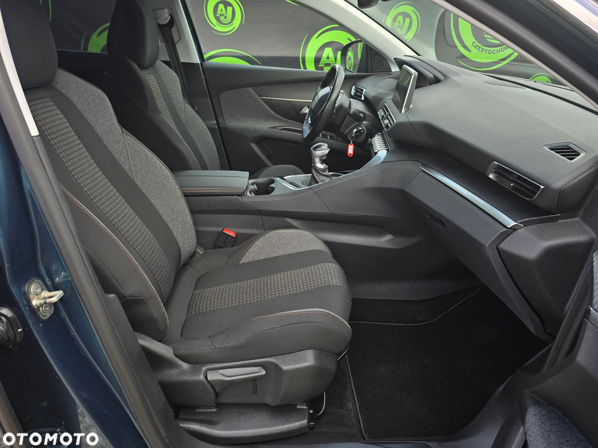 Peugeot 5008 - 17