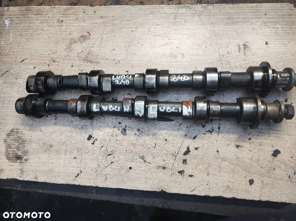 Daewoo Lublin 2,4 wałek rozrzadu - 1