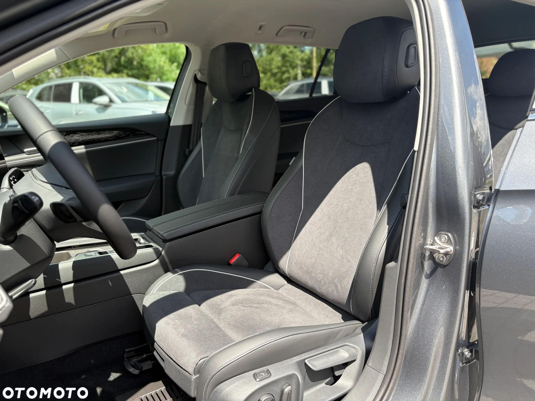 Volkswagen Passat 1.5 TSI ACT mHEV Business Plus DSG - 21