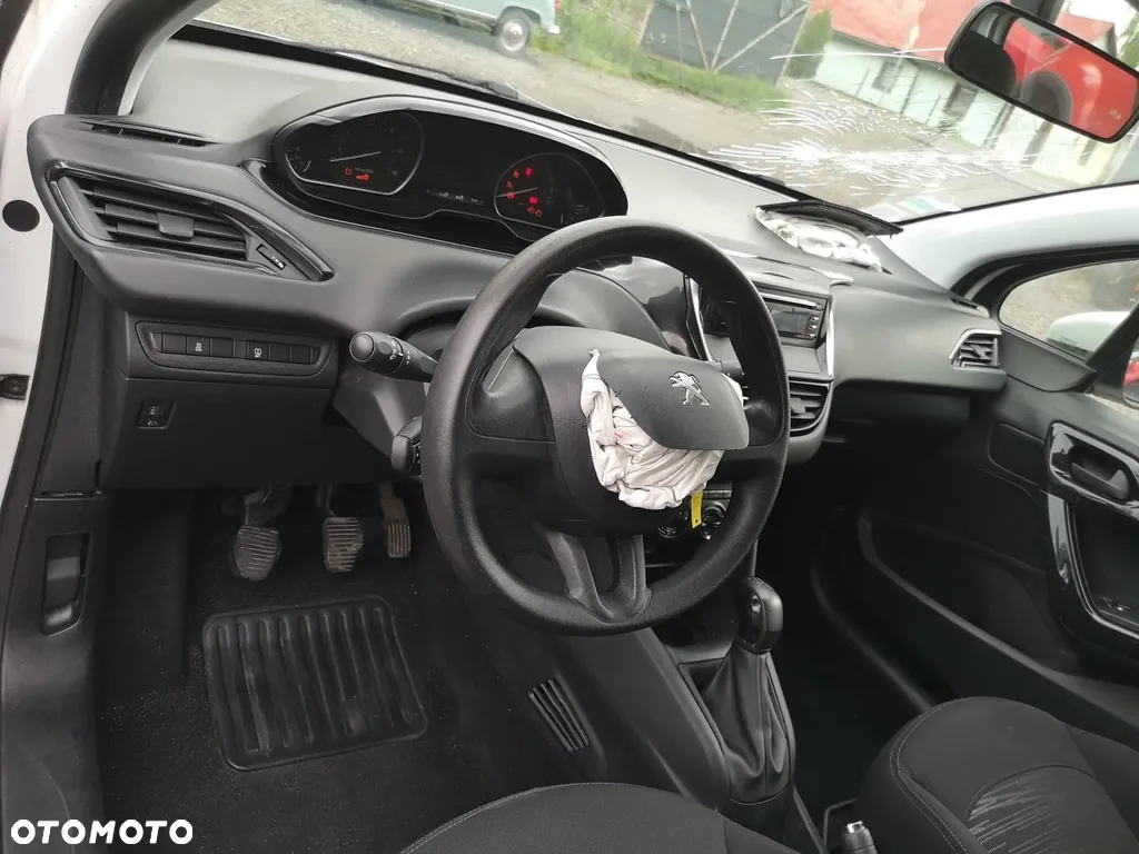 Peugeot 208 1.6 BlueHDi Active S&S - 28