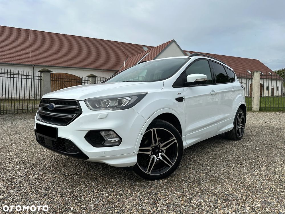 Ford Kuga 1.5 EcoBoost 2x4 ST-Line - 1