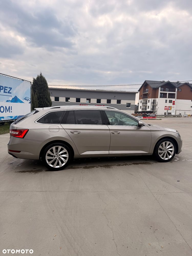Skoda Superb 2.0 TDI Ambition DSG - 9