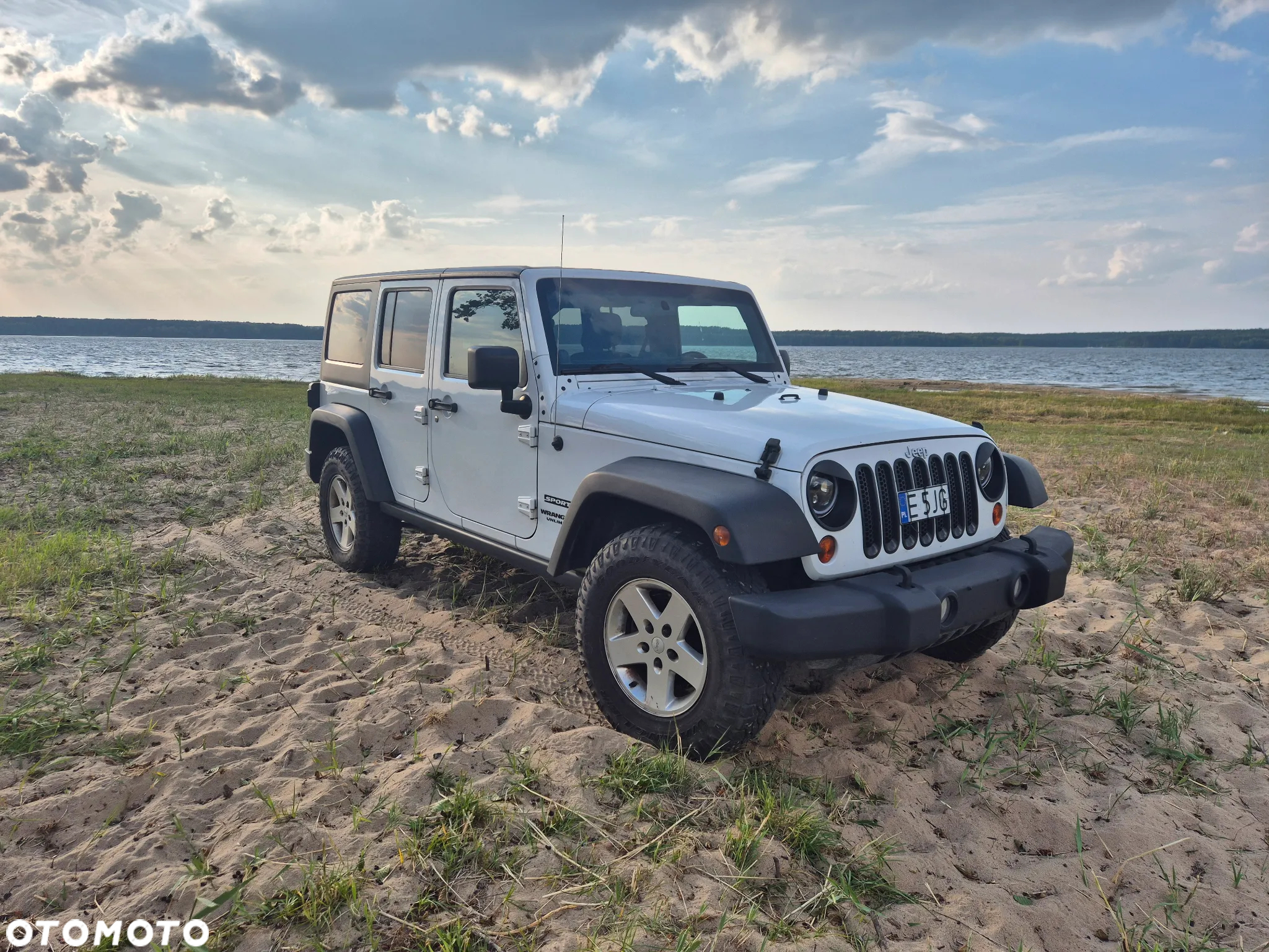 Jeep Wrangler - 10