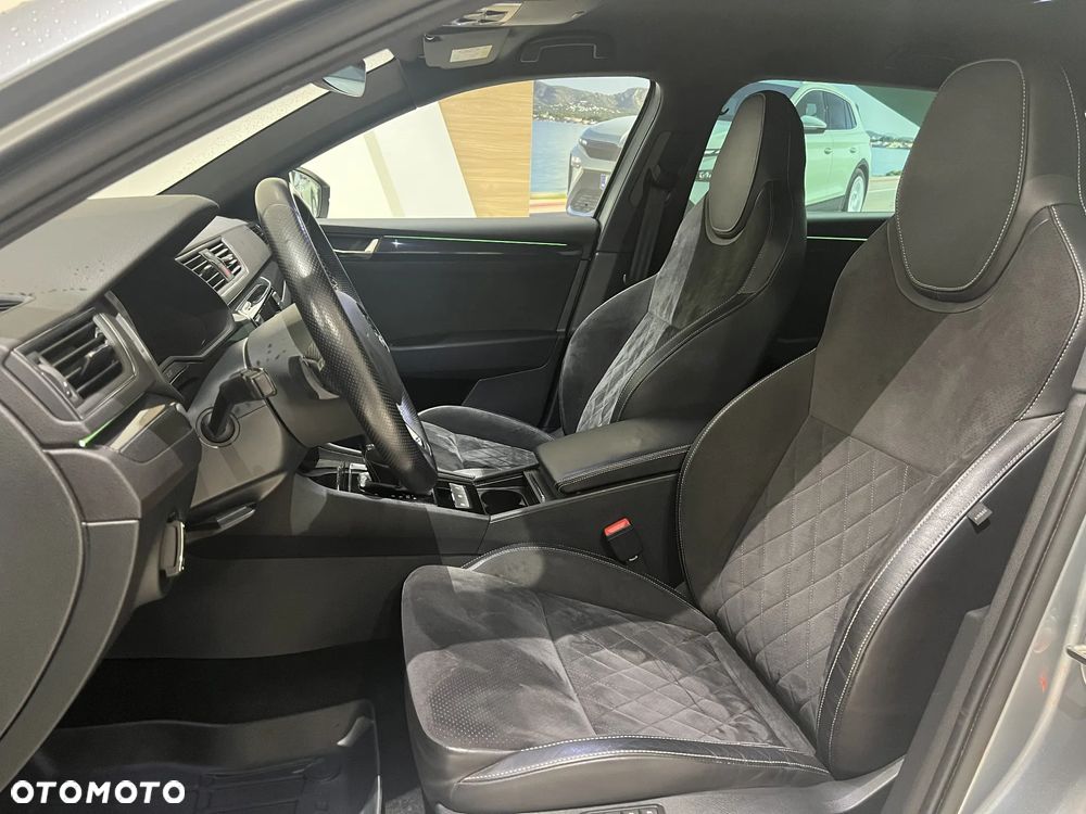 Skoda Superb 2.0 TDI Sportline DSG - 16