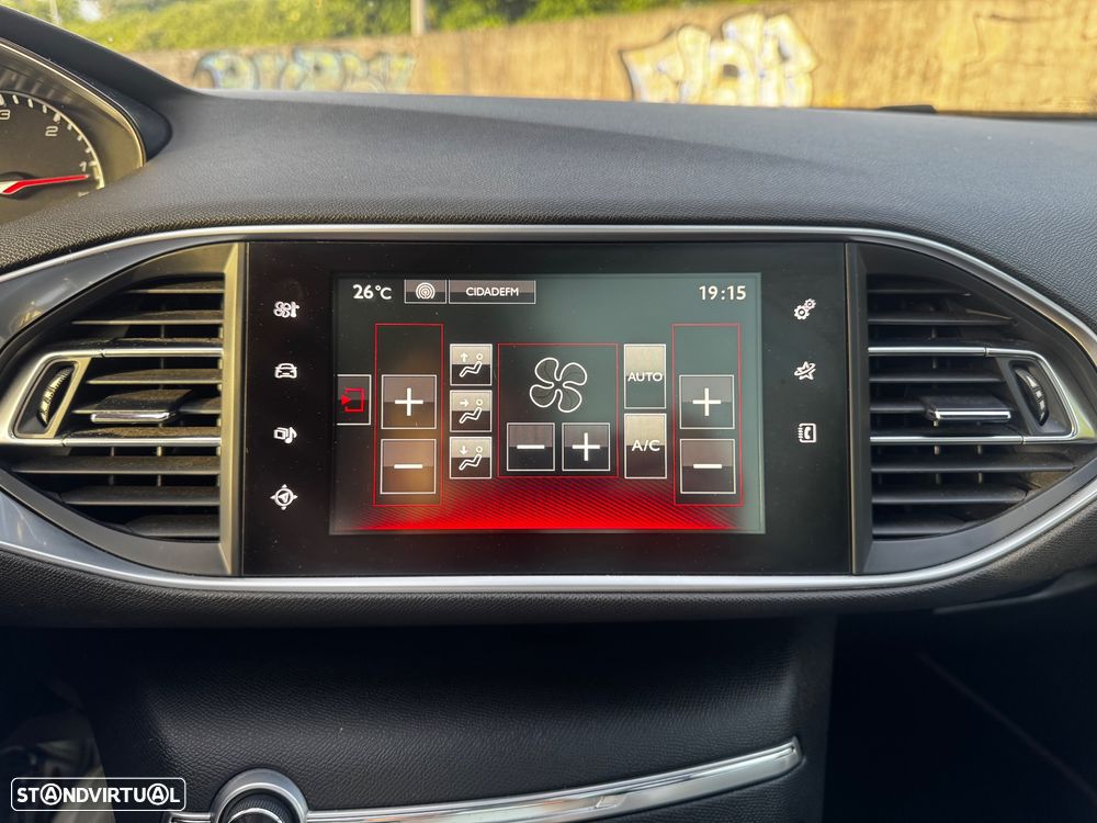 Peugeot 308 SW 1.6 BlueHDi GT Line - 14