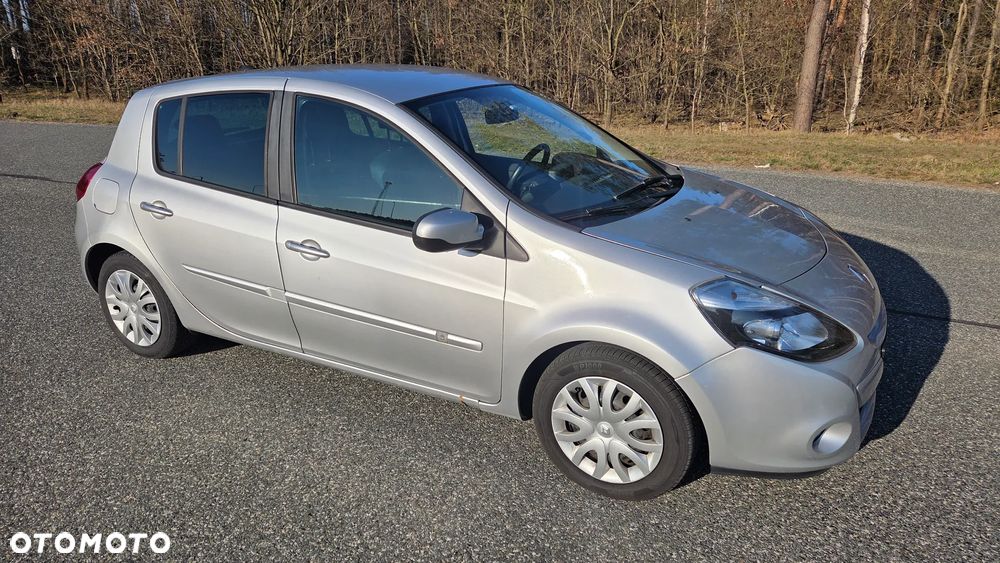 Renault Clio 1.5 dCi Alize - 9