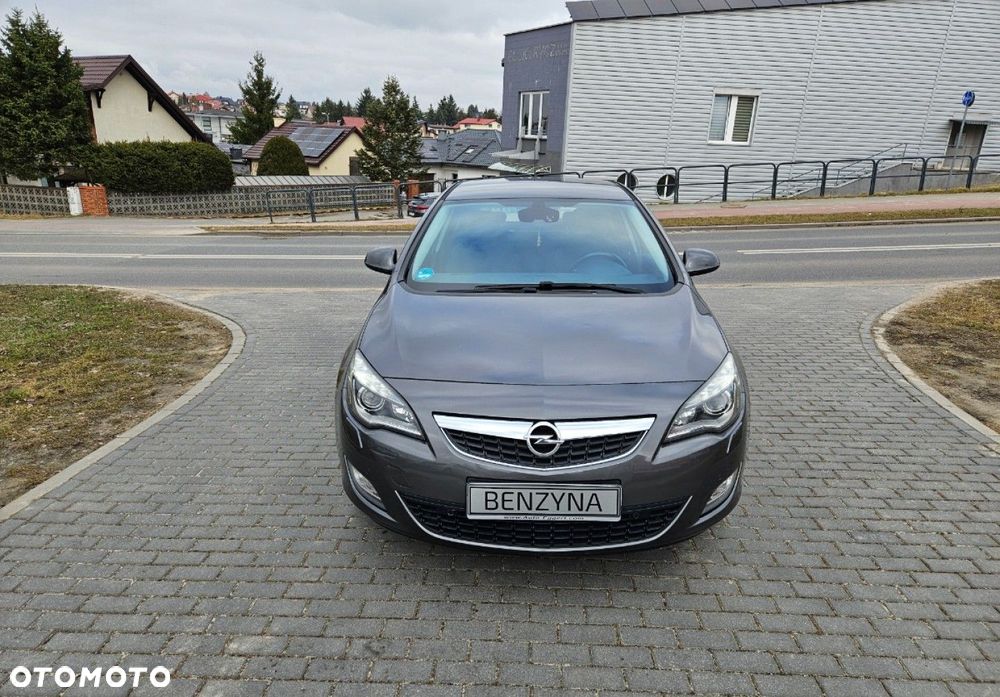 Opel Astra - 2