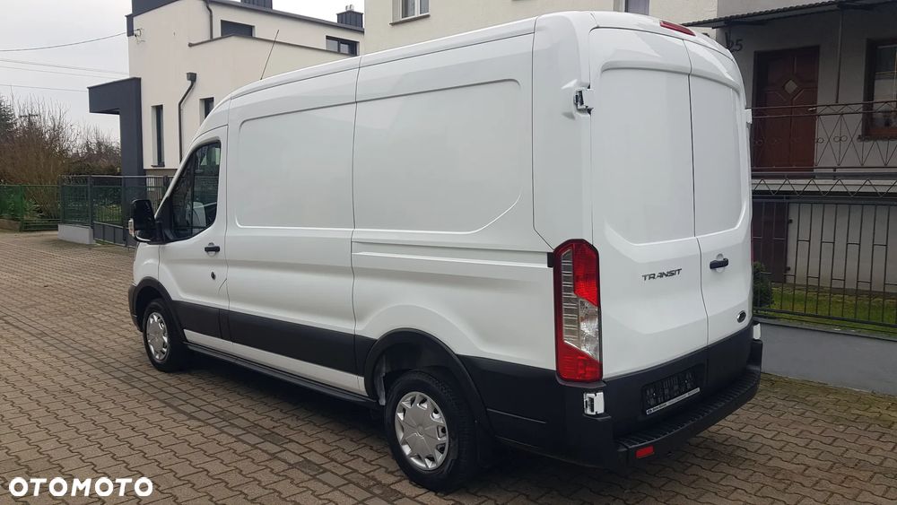Ford Transit - 13