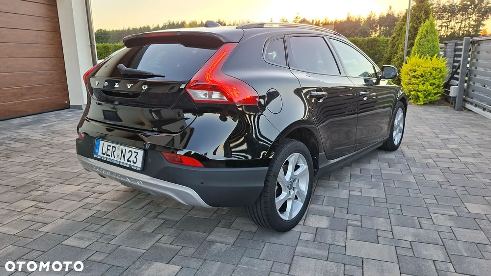 Volvo V40 Cross Country - 5