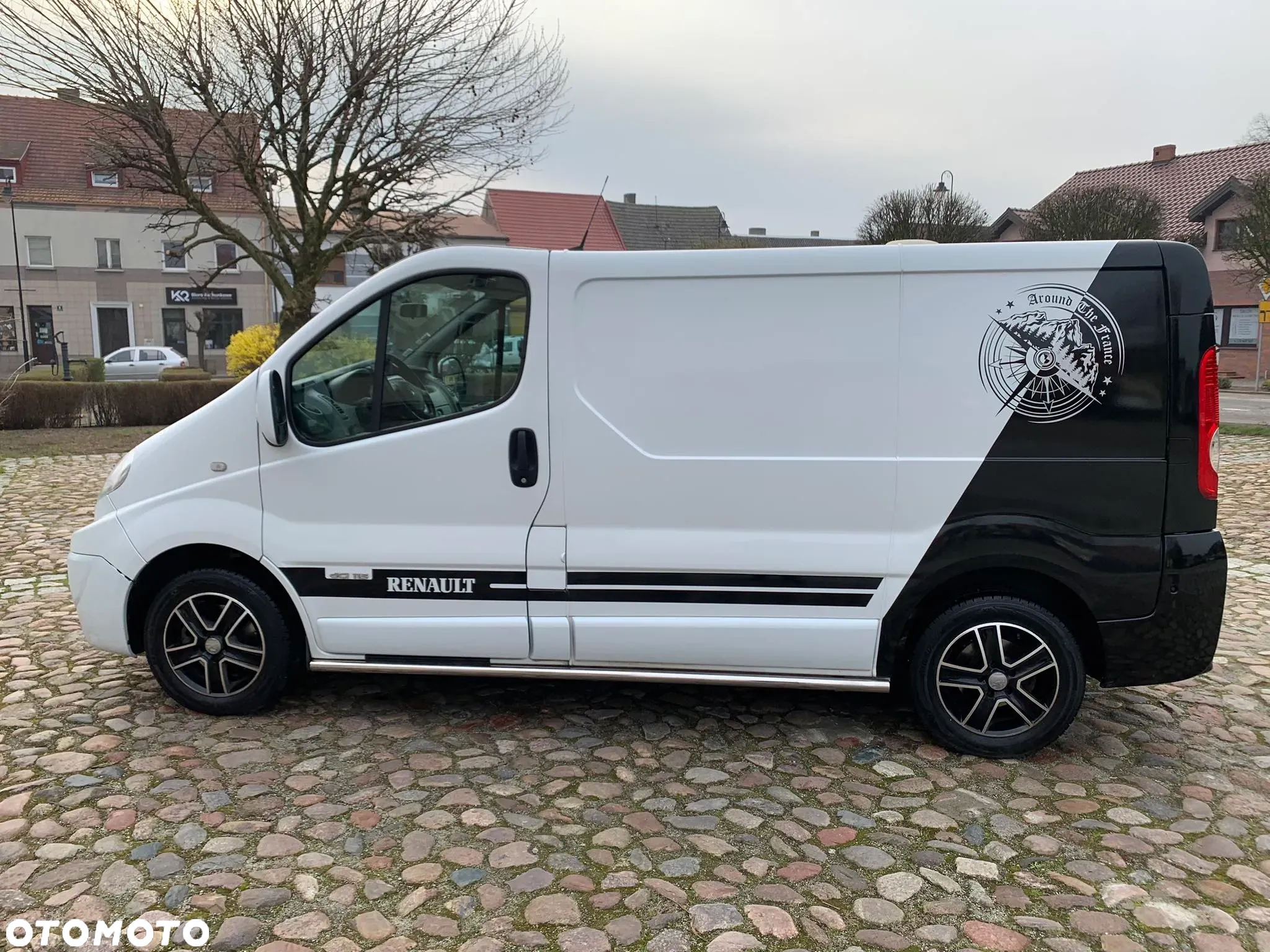Renault TRAFIC * 2.0 DCI 145 KM * Oryginał 133.000 km ! * - 24