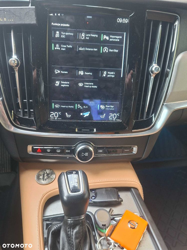 Volvo S90 - 9