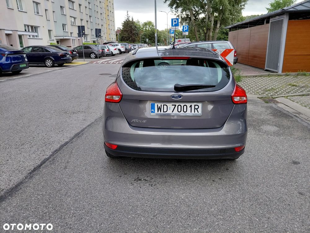 Ford Focus 1.6 Trend - 4