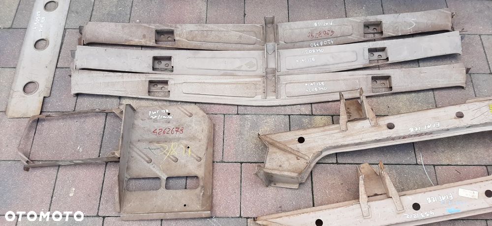 FIAT 850 FIAT 124 125 127 130 131 132 NOWE oryg. ele.  karoserii - 3
