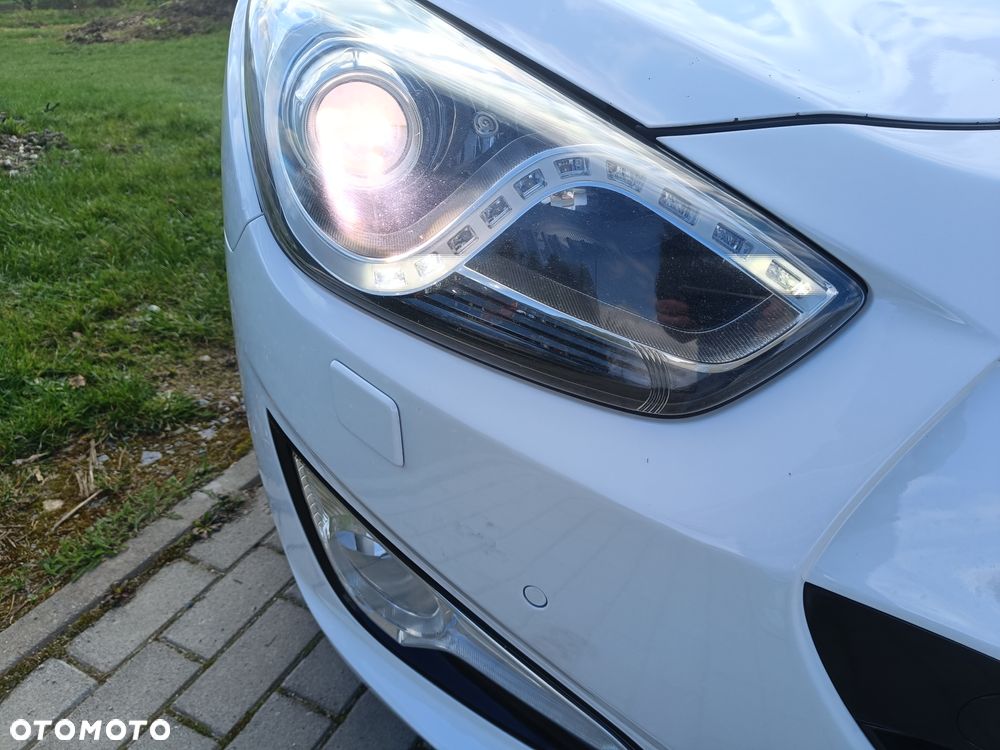 Hyundai i40 1.7 CRDi Comfort + - 25
