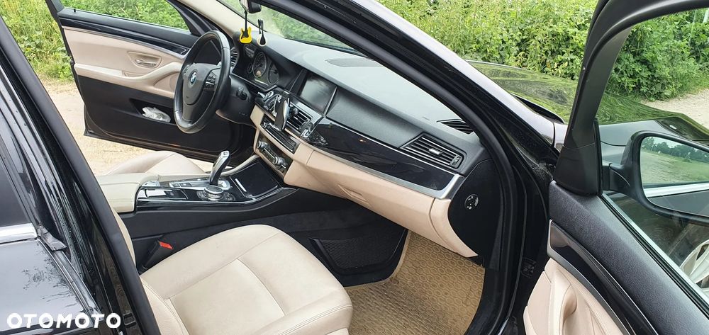 BMW Seria 5 520d xDrive - 6