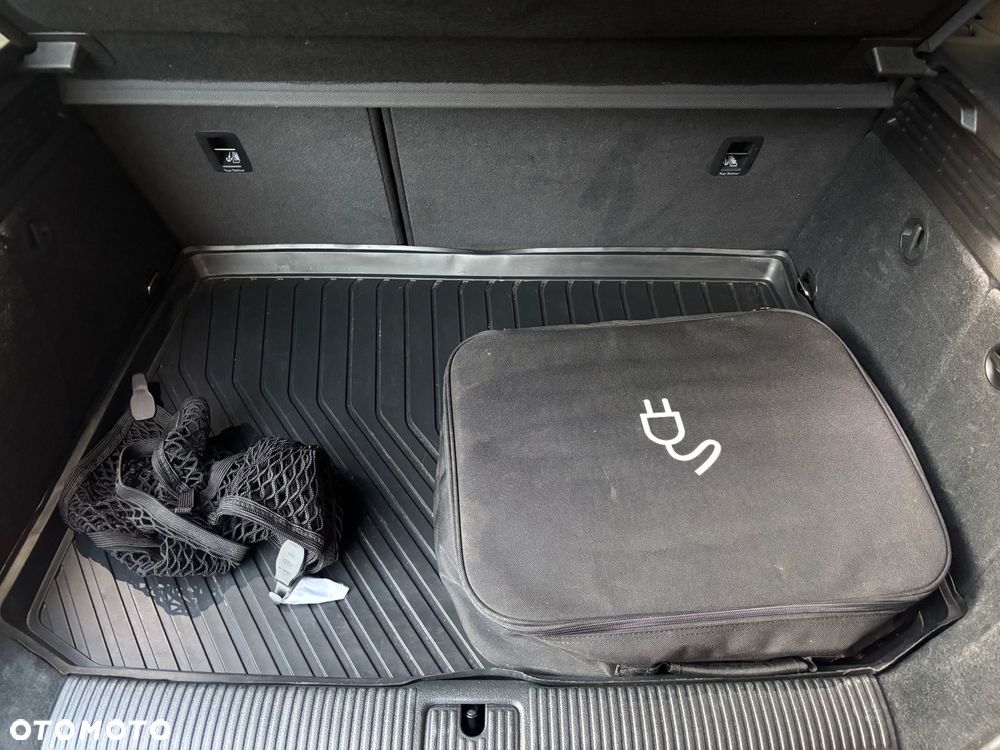 Audi A3 Sportback 1.4 TFSI e-tron S line Sportpaket - 13