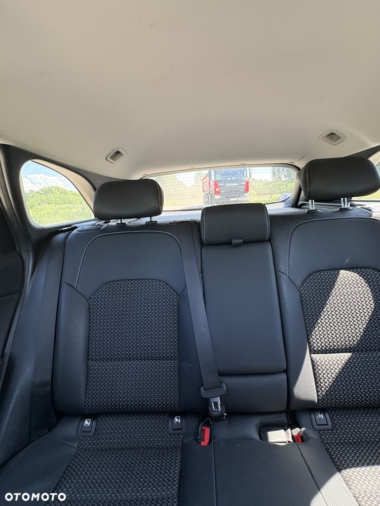 Kia Ceed 1.4 L - 9