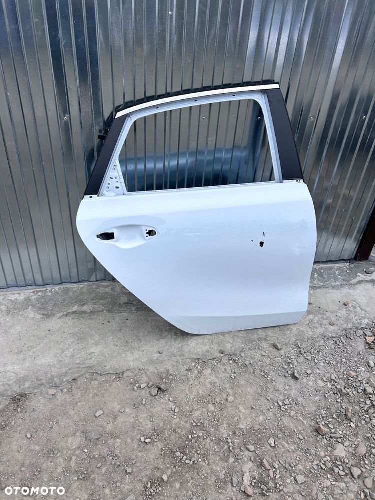 DRZWI TYLNE PRAWE KIA CEED III HB nr.00 - 1