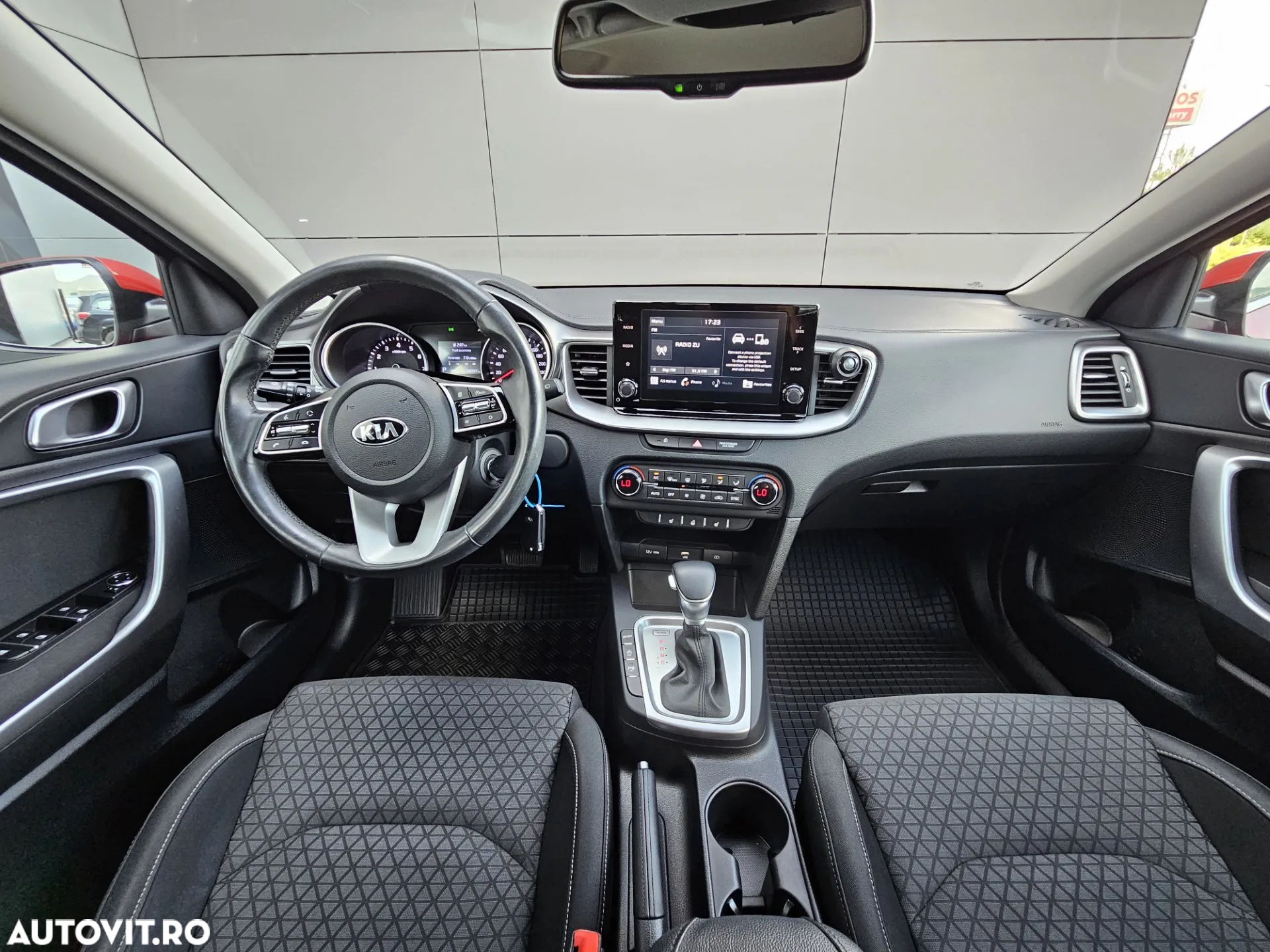 Kia XCeed 1.4 T-GDI 7DCT City+ - 11