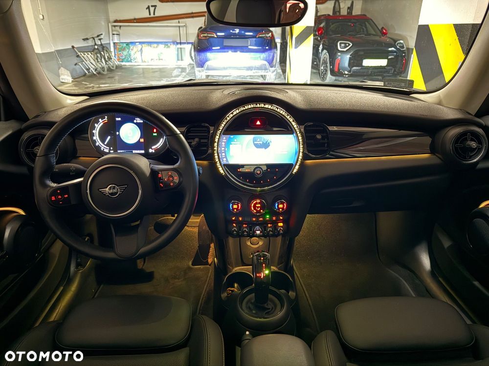 MINI Cooper Standard - 3