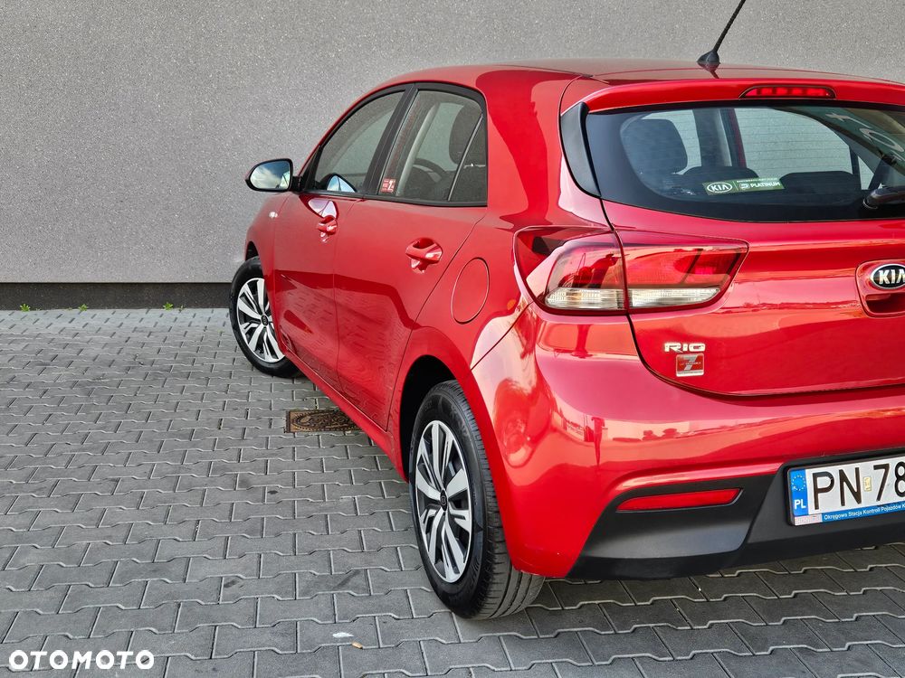 Kia Rio 1.2 L - 17