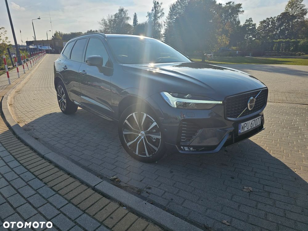 Volvo XC 60 B5 B AWD Plus Dark - 3