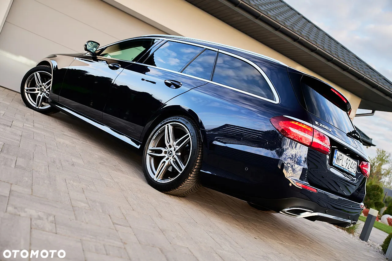 Mercedes-Benz Klasa E 220 d - 18