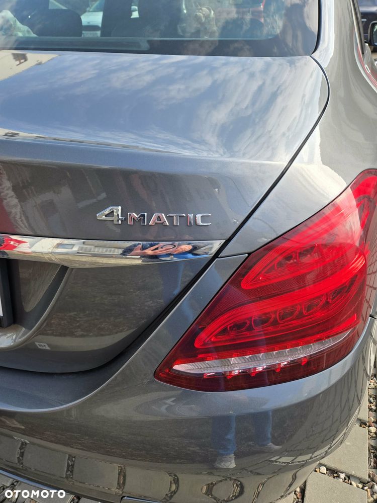 Mercedes-Benz Klasa C 200 4-Matic 7G-TRONIC - 5