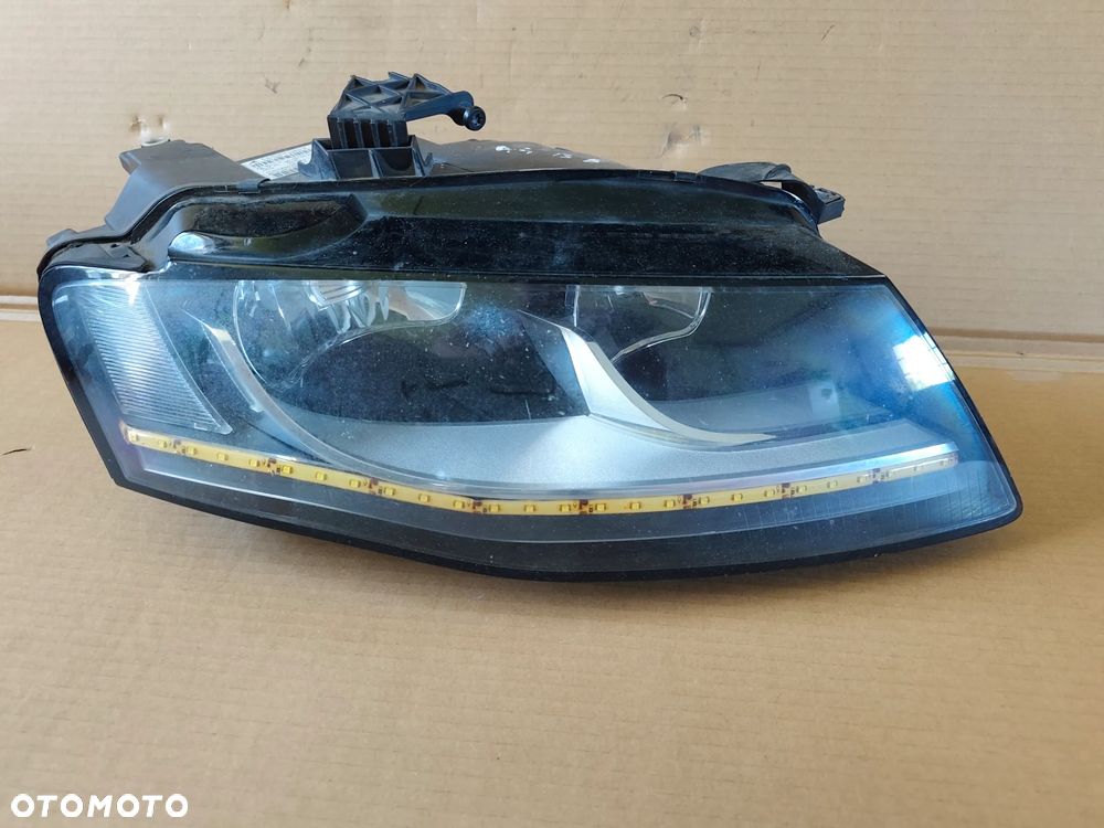 AUDI A4 B8 LAMPA PRAWY PRZÓD 8K0941004 - 2