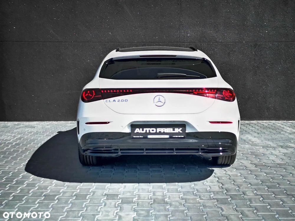 Mercedes-Benz CLA 200 mHEV 8G-DCT - 10