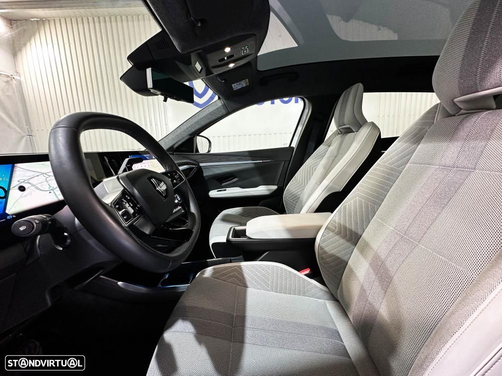 Renault Scénic 220 Long Range Techno — fotografia 8