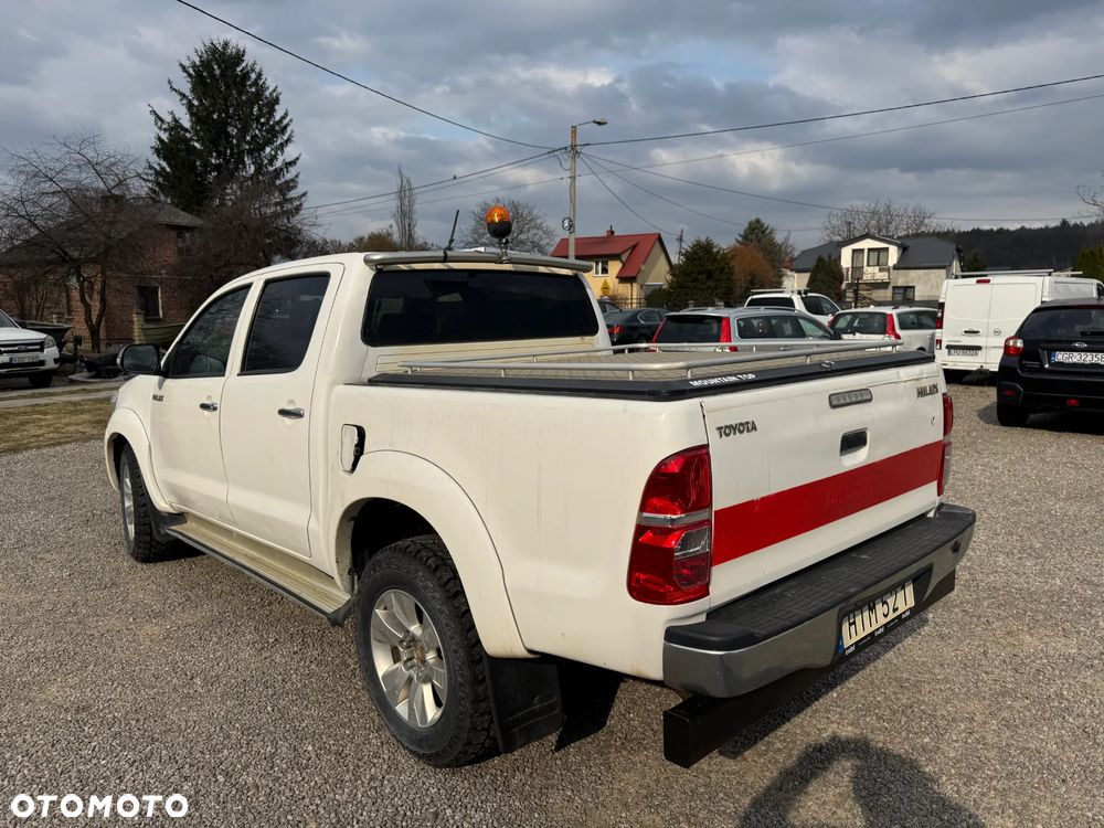 Toyota Hilux 4x4 Double Cab DPF Autm Comfort - 2