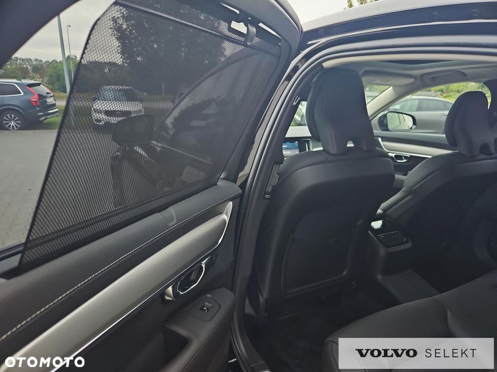 Volvo S90 T8 AWD Plug-In Hybrid Ultimate Dark - 28