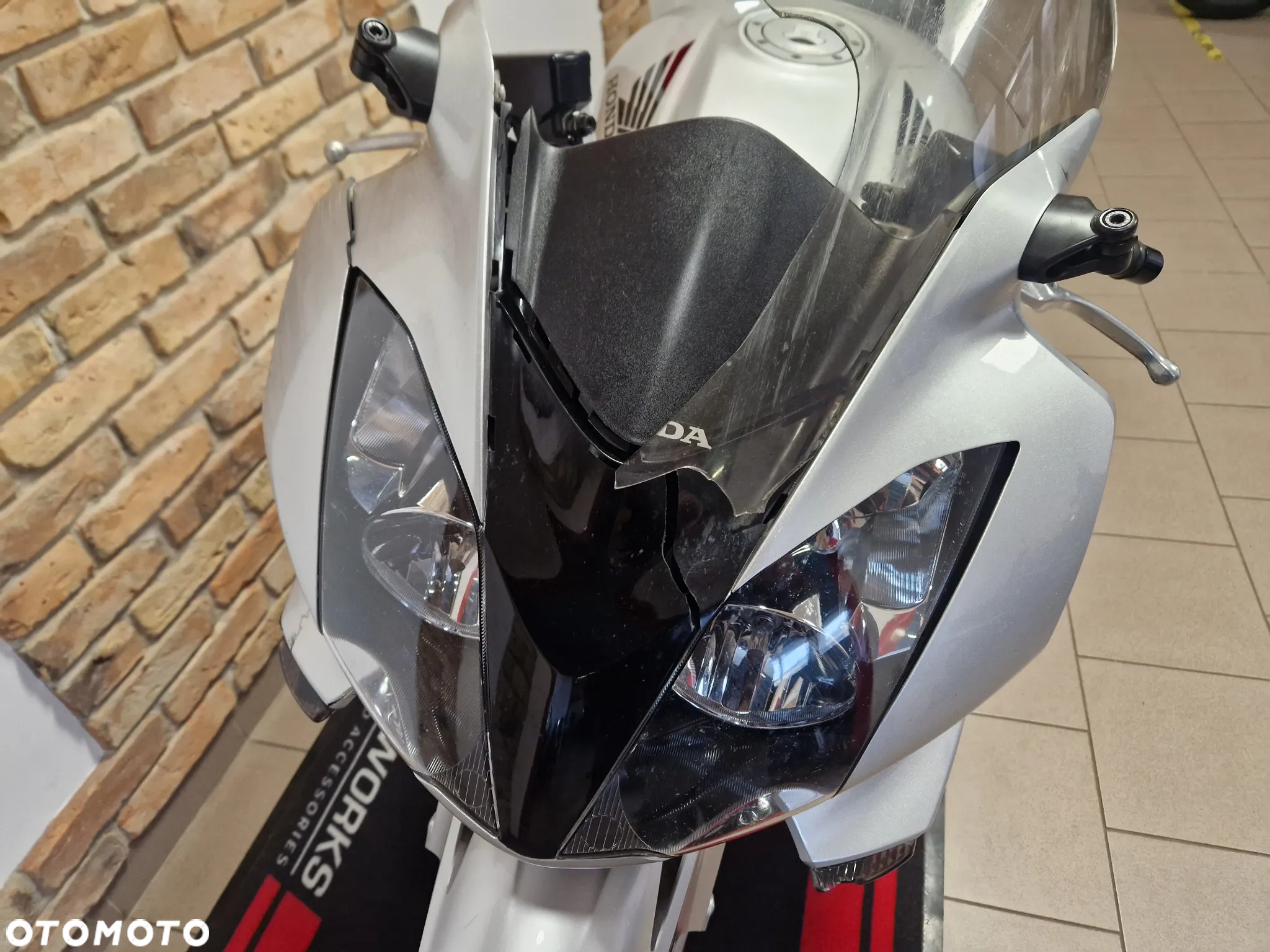 Honda VFR - 26