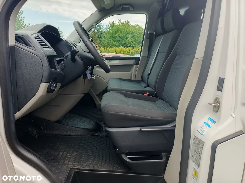 Volkswagen transporter T6 - 12