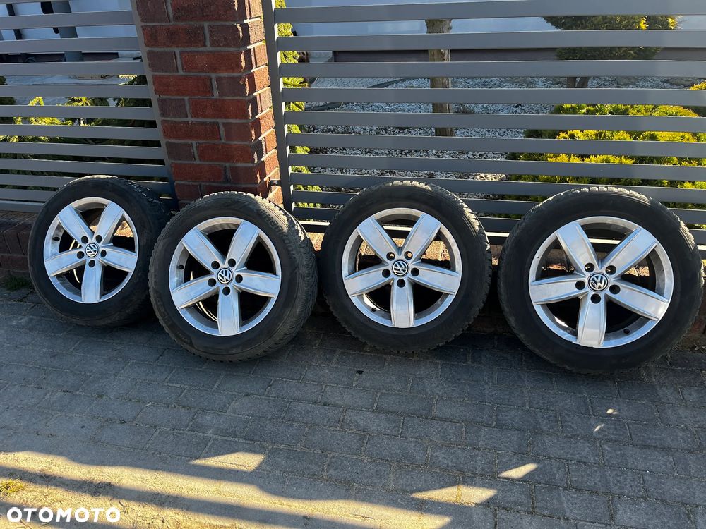 Volkswagen Touran 1.6 TDI SCR BlueMotion Technology Comfortline - 8