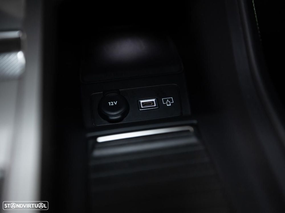 Peugeot 408 1.6 Hybrid GT e-EAT8 - 21