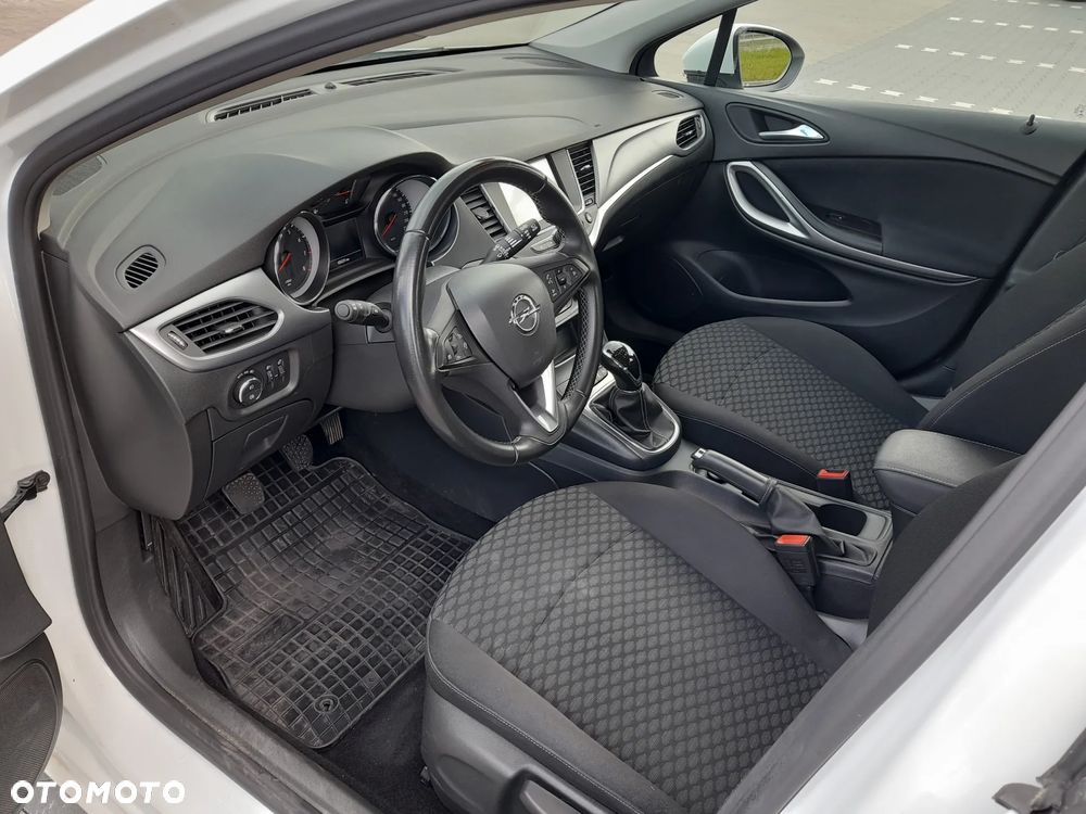 Opel Astra 1.4 T Enjoy S&S - 8