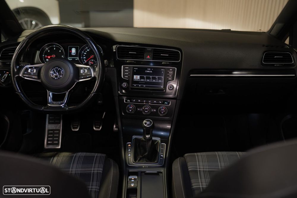 VW Golf GTD BlueMotion - 18